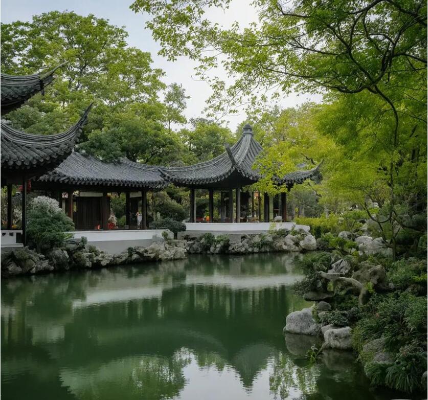 鹤壁鹤山夜山餐饮有限公司